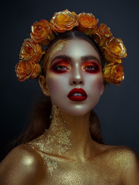 Greek Mythology Makeup, Persephone Makeup, Creative Makeup Photography, Gold Face Paint, Avant Garde Photography, Fashion Editorial Makeup, Goddess Makeup, Toni Stark, Flower Makeup