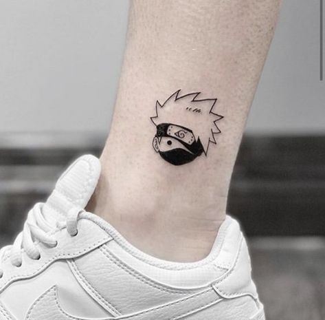 Kakashi Tattoo, Naruto Tattoo, Muster Tattoos, Geek Tattoo, Kawaii Tattoo, Geniale Tattoos, Aesthetic Tattoo, Dream Tattoos, Small Tattoo