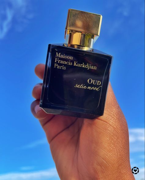 Maison Francis Kurkdjian Oud Satin Mood Eau de Parfum is an absolute favorite of mine! The scent is light, with floral opening notes and a warm, oaky finish. This also comes in a hair mist and body oil. Delicious! Try the smaller sample set of these if you want to try before you buy. The 2.4 oz spray will last you awhile. It’s so decadent and beautiful! One of the best fragrances from the best fragrance house out there! Get this at Bloomingdales right now, they’re having a Buy More Save More ev Maison Francis Kurkdjian Oud Satin Mood, Maison Kurkdjian, Oud Satin Mood, Best Fragrance For Men, Fragrance Lotion, Perfume Bottle Design, Natural Perfume, Perfume Scents, Best Fragrances