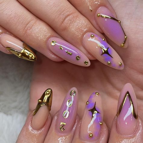 aries szn ♈️✨💜 freestyle acrylic fill done on tja brand ambassador @tayxanne <3 @youngnailsinc - cover pink @dndgel @dndgel.europe - dc 265 pearly purple @the_gelbottle_inc - 3d studio gel #ariesnails #arieshoroscope #ariesstarsign #purpleandgoldnails #purplenails #horoscopenails #starsignnails #birthdaynails #birthdaynail #ariesbirthdaynails #acrylicnails #longacrylicnails #youngnailsinc #dndgel #thegelbottle #ontario #nailpromagazine #nailsmagazine #nailitmedia Jade Aesthetic, Aries Szn, Brows Waxing, Aries Star Sign, Aries Birthday, Aries Horoscope, Aesthetic Nails, 3d Studio, Nails Inc