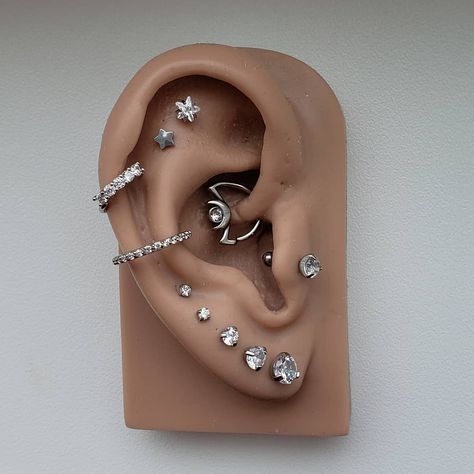 Moon Board, Daith Rings, Earring Inspo, Daith Earrings, Beauty Mark, Cuff Jewelry, Jewelry Lookbook, New Moon, Piercing Jewelry