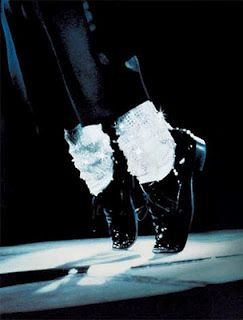 Michael Jackson Shoes, Michael Jackson Photoshoot, Glitter Socks, Michael Jackson Pics, King Of Music, King Of Pops, Black And White Pictures, The New Yorker, Most Beautiful Man