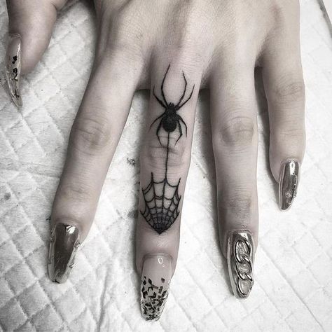 Tattoos For Women Delicate, Tattoo Designs Symbols, Finger Tattoos For Women, Wedding Rings For Couples, Simple Finger Tattoo, Meaningful Symbols, Finger Tattoo For Women, Finger Tats, Knuckle Tattoos