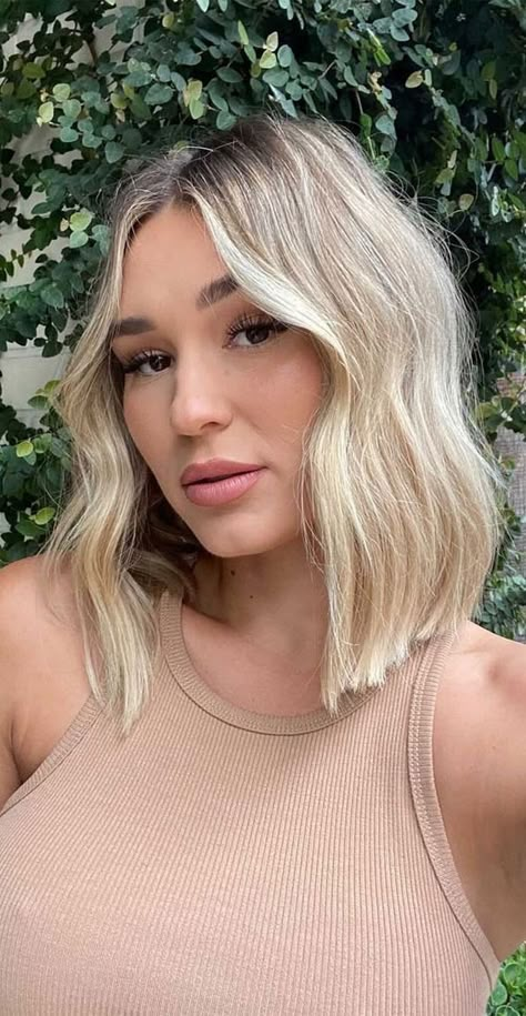 40 Trendy Lob Haircuts & Hairstyles in 2022 : Blonde Soft Textured Lob Straight Textured Bob Haircut, Lob Haircut For Frizzy Hair, Lob 2023 Trends, Short Choppy Blonde Hair, Blonde Lob Straight, Angled Lob Haircut, Choppy Lob Haircut, Feathered Lob, Edgy Lob