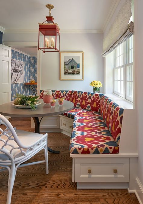 Whether you're partial to statement decor or prefer to keep your dining area elegant and understated, this roundup of banquette seating ideas is sure to inspire you to sit back and relax. #kitchen #banquette #breakfastnook #booth #seating #home #decor #homeinspo #elledecor Seating In Kitchen, Booth Seating In Kitchen, Banquette Ideas, Dining Room Banquette, Banquette Dining, Dining Booth, Banquette Seating In Kitchen, Upholstered Banquette, Banquet Seating