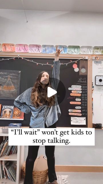 Katie Plunkett on Instagram: "HEY TEACHERS — this one’s for you.   Are your students talking incessantly these days? Same old strategies not working anymore?  I FEEL THAT. My students are a bunch of chatterboxes right now and I honestly get it. Summer is around the corner, we’re in the midst of testing season, and we’re ALL getting restless.   However, we still have three weeks of school left and I’ve had to get creative to channel the chatter and foster focus in my classroom.  These strategies have MAJORLY helped 👇🏼  👏 COPY MY CLAP  Instead of raising your voice or saying “I’ll wait,” try clapping out a beat. Students will copy you. Gradually, more and more will join in. My students particularly love a drumroll once everyone is paying attention!  🤫 THE WHISPER GAME  Give your students Students Talking Over Teacher, Teacher Aethstetic, Teacher White Board Ideas, Whisper Game, Quiet Critters, Words For Teacher, Teacher Games, Classroom Management Elementary, Elementary School Classroom