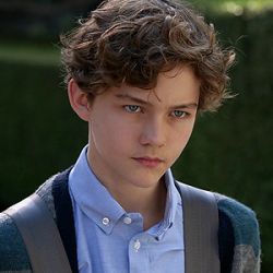 Brother Claim Dr, Young Boy Faceclaims, Levi Miller, Brown Hair Blue Eyes, Boy Face, Boys Long Hairstyles, Enola Holmes, First Girl, Character Aesthetic