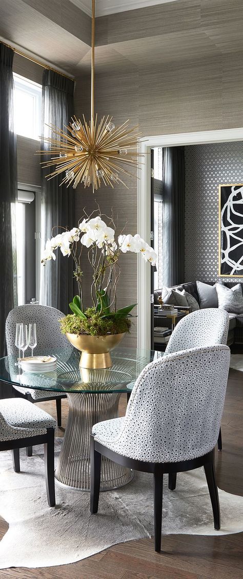 Glam Interior Design, Glam Dining Room, Modern Glam Living Room, Glam Dining, Chicago Apartment, Glam Living Room, Gorgeous Bedrooms, Luxury Dining Room, Modern Glam