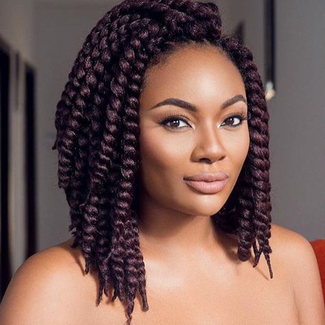 50+ Amazing Ways to Rock Mambo Twists and Braids - Essence Crochet Twist Hairstyles, Mambo Twist, Senegalese Twist Hairstyles, Crochet Hair Extensions, Crochet Styles, Curly Wedding Hair, Short Hair Black, Bridal Hair Inspiration, Crochet Braids Hairstyles