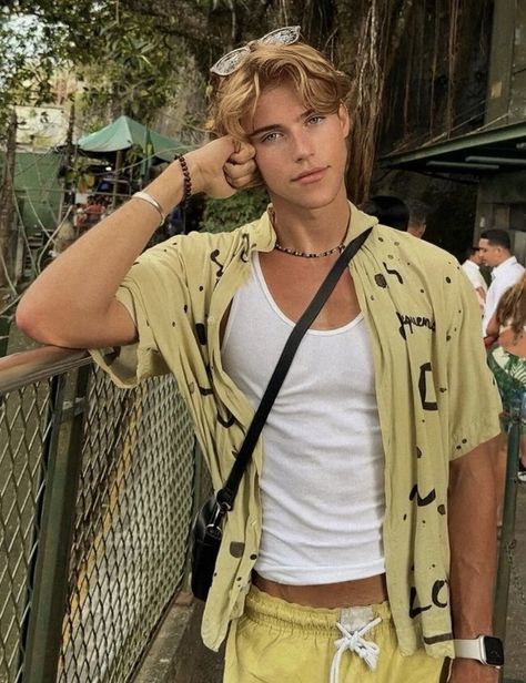 William Roepstorff Blonde Guys Face Claim, Blonde Guy Model, Buff Blonde Guy, Tan Blonde Boy, Blonde Surfer Boy Aesthetic, Muscular Blonde Men, White Boys With Blonde Hair, Blonde Guys With Blue Eyes, Garbage Man Blonde