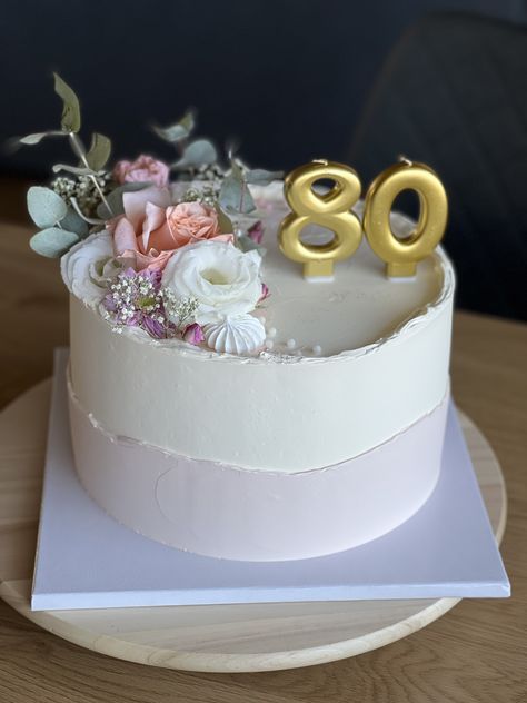 98th Birthday Cake, 80th Cake Ideas, Grandmas Birthday Cake, 80th Birthday Number Cake, 85 Birthday Cake, Grandma Cake Design, 80 Cake Birthdays, Birthday Cake With Picture, Cake For Grandma Birthday