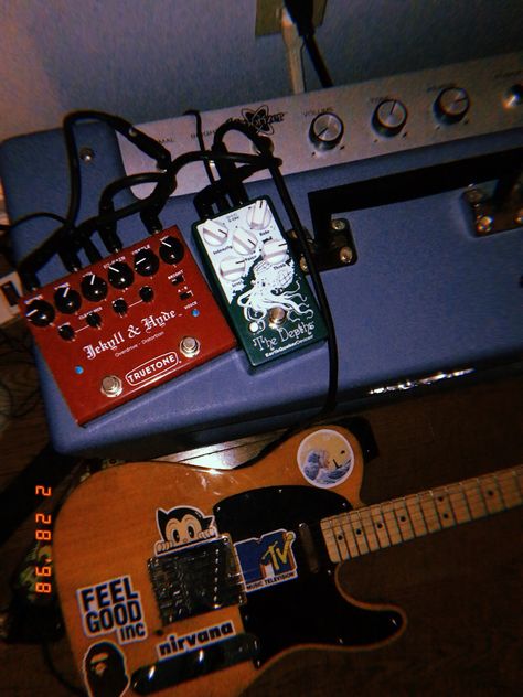 Telecaster Aesthetic, Guitar With Stickers, Son Aesthetic, Spotify Playlist Cover, Snapchat Art, Music Production Equipment, Feminist Literature, Guitar Metal, Midwest Emo