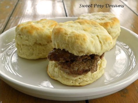 Ireland’s Steak And Biscuits, Steak And Biscuit Recipes, Steak And Biscuits, Steak Biscuits, Restaurant Steak, Round Steak, Game Snacks, Brunch Dishes, Bariatric Recipes