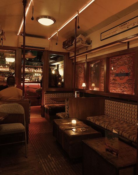 1940s Nightclub, 1940s Restaurant, 1940s London, Date Night Cocktails, Bunker Ideas, Jazz Restaurant, 1940s Aesthetic, Jazz Playlist, Chinese Bar