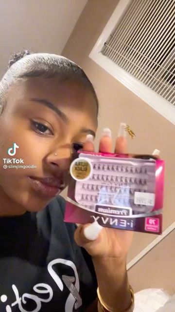 Lash Individuals, Eyelashes Tutorial, Lashes Tutorial, Perfect Eyelashes, Pretty Lashes, Makeup For Black Skin, Brown Skin Makeup, Makeup Help, Face Makeup Tips