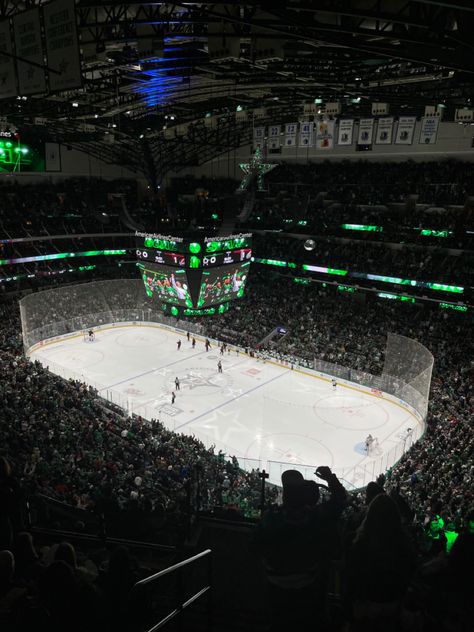 #dallas #texas #dallastexas #Stars #hockey #hockeylove #hockeygame #weeknight #green #ice #nhl Dallas Stars Aesthetic, Dallas Stars Hockey, Stars Hockey, Cowboy Pictures, Texas Star, Hockey Games, Dallas Stars, Dallas Texas, Hockey Teams