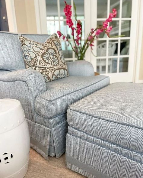 CR Laine Furniture on Instagram: "Loving the layered details on this CR Laine Custom Design chair and ottoman! @lavignainteriors chose to accentuate the English arm by dressing the chair in @sunbrella fabric Derek Sky with contrast welt in Easy Peasy Denim and Band Dot Glacier trim around the skirt hem. @chestnuthillhomechagrin #comfyspot #stylecomfortcolor #devilisinthedetails #trim #performancefabric #layers #homeessentials #interiorinspiration #comfortzone #myhome #favoritechair #housetoho Cr Laine Furniture, Bedroom Romantic, Sitting Areas, Design Chair, Fabric Ottoman, Elegant Bedroom, Comfy Chairs, Sunbrella Fabric, Comfort Color