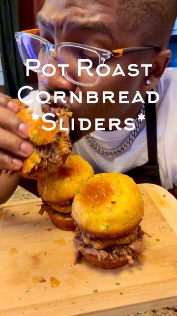 Cornbread Pot Roast Sliders, Pot Roast Cornbread Sliders, Pot Roast Dinner Ideas, Cornbread Sliders, Meal Ideas Black People, Black People Dinner Ideas, Black People Meals, Black People Food Recipes, Pot Roast Sliders