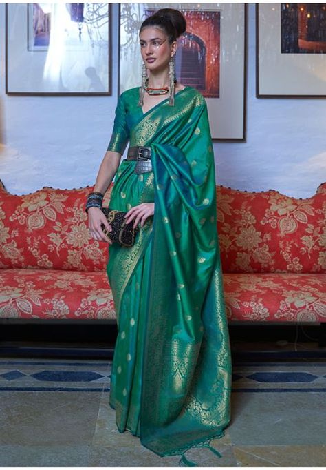 Rama Green Woven Handloom Silk Saree Rama Green Saree, Weave Art, One Minute Saree, Teal Green Color, Sea Green Color, Ocean Green, Handloom Fabric, Half Sleeve Blouse, Designer Sarees Online