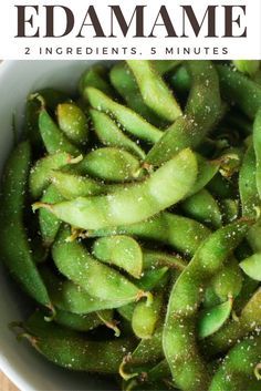 Edamame is easy to make at home and tastes just like the Japanese restaurant! All you need is soybeans and salt! Edamame Recipe, Cycling Diet, Edamame Recipes, Carb Cycling Diet, Japanese Diet, Edamame Salad, Japanese Dinner, Carb Cycling, Japanese Restaurant