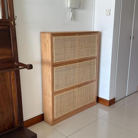 Introducing the perfect blend of style and function for your entryway! 🇸🇬 🔎 Scandinavian Wood Shoe Cabinet with Vine Weave / $399 🔎 View here: lofthome.com/products/scandinavian-wood-shoe-cabinet-vine-weave Transform your shoe chaos into chic order! 🥿👠 #SingaporeStyle #HomeOrganization #ScandinavianDesign #ShoeStorage #SingaporeHomes #InteriorDesignSG #FunctionalFurniture #EntrywayGoals #HomeInspo #SGInteriors #VineWeave #StylishStorage #CompactLiving #LoftHomeFurniture #sglifestyle Cane Shoe Cabinet, Japandi Shoe Cabinet, Entryway Scandinavian, Light Airy Bedroom, Scandinavian Storage, Scandinavian Wood, Leather Bed Frame, Airy Bedroom, Cane Webbing