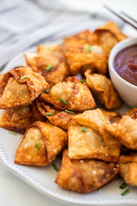 Crispy Fried Beef Wontons Recipe | Wanderzest Beef Wontons, Beef Wonton, Beef Spices, Wonton Appetizers, Fried Wontons, Wonton Recipes, Fried Beef, Homemade Hummus, Sweet And Sour Sauce