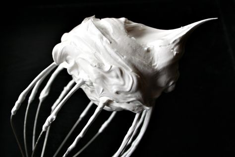 cool whip & pudding frosting - made with almond milk Cream Soda Cake, Whip Frosting, Cool Whip Frosting, Soda Cake, Recipes With Whipping Cream, Whipped Frosting, Whipped Cream Frosting, Frosting Recipe, Cupcake Frosting