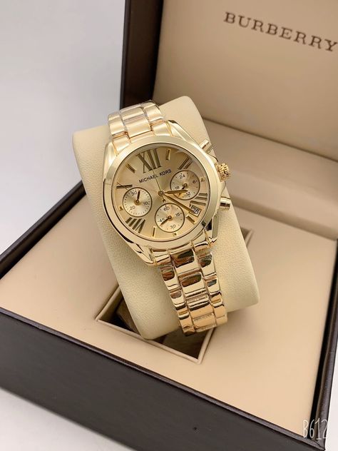 Mk Ladies watch all Crono and date working 1180/-₹ free shipping...⁰sd83 Mk Watch Women, Gucci Watch Women, Olivia Burton Watch, Golden Watch, Mk Watch, Character Pictures, Watch Trends, Watches Women, Pandora Rings