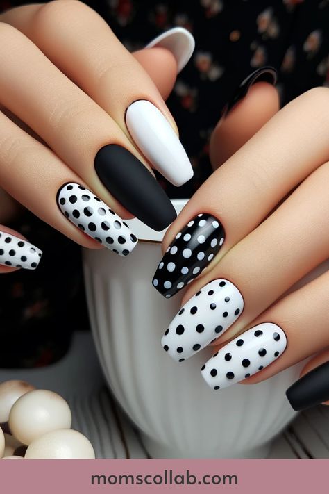 10 Timeless Black and White Nail Design Ideas Nail Stripes Designs, Purple Black And White Nails, Matte Black And White Nails, Black White Nails Designs, Black And White Nails Ideas, Cut Dog Nails, Striped Nail Designs, Black And White Nail, Black And White Nail Designs