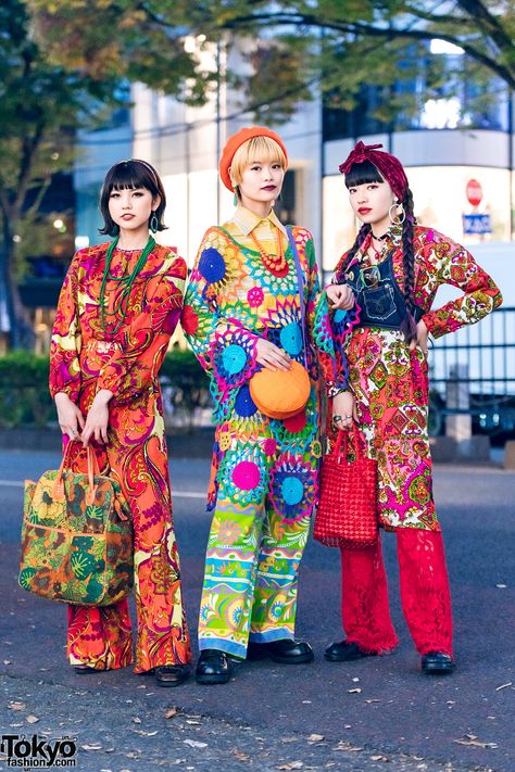 60s Jumpsuit, Dress Floral Prints, Tokyo Vintage, Yellow Striped Shirt, Harajuku Street Style, Maximalist Fashion, Vintage Street Fashion, 1960s Inspired, Harajuku Street