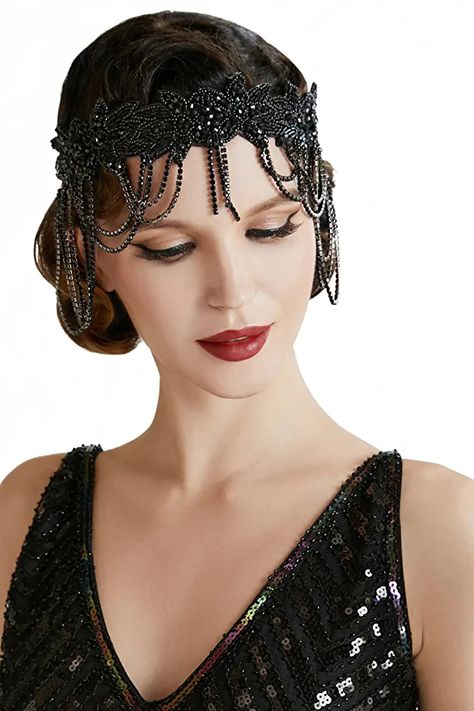 Amazon.com : BABEYOND 1920s Flapper Headpiece Headband Great Gatsby Chain Headband for Women (Black) : Beauty & Personal Care 21st Bday Photoshoot, Roaring 20s Hairstyles, 20s Headband, Wrap Skirt Long, Beauty And The Beast Jr, 1920s Hair Accessories, 20s Hair, Great Gatsby Headpiece, Flapper Outfit