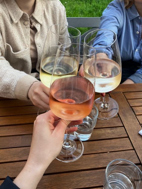 Wine family. #cheers #wine #family #qualitytime #aesthetic #italianvibes Quality Time Aesthetic, Cheers Wine, Time Aesthetic, Quality Family Time, Visit Australia, Amazing People, Quality Time, Family Time, Alcoholic Drinks