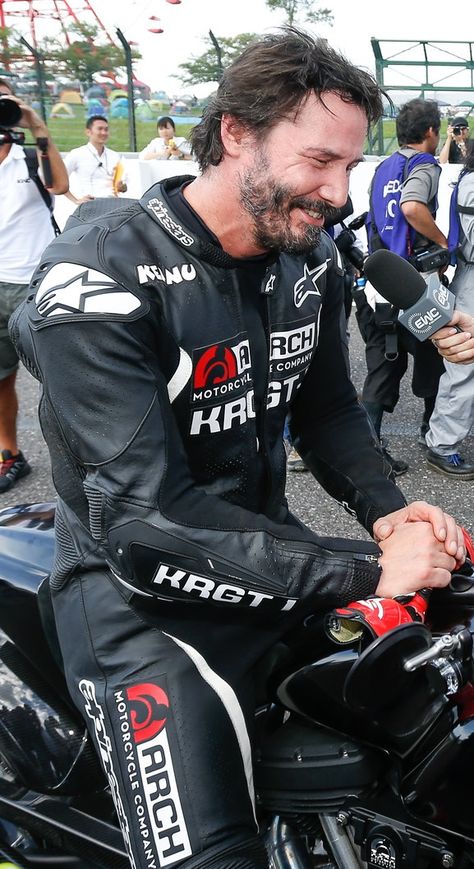 Keanu Reeves Beard, Keanu Reeves Motorcycle, Keanu Reeves House, Keanu Reeves Interview, Keano Reeves, Keanu Reeves Pictures, Arch Motorcycle, 47 Ronin, Keanu Reeves Life