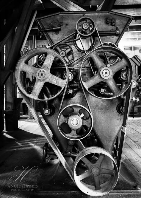 Mechanical Photography, Machinery Photography, Machinery Reference, Steampunk Door, Galactik Football, Machine Reference, Machine Photography, Steampunk Scrapbook, Surprised Face