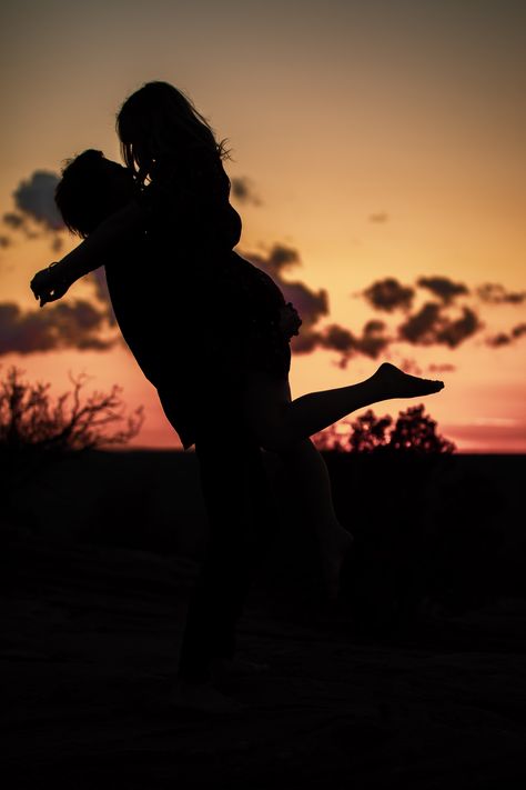 Couple Silhouette Photography, Lover Image, Lovers Images, Couple Silhouette, Silhouette Photography, Cute Couple Poses, Best Background Images, Fantasy Story, Diy Photography