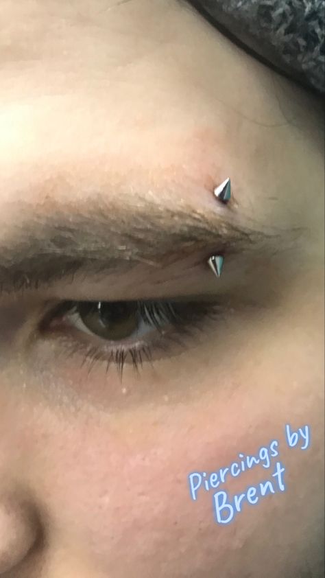 Spiked Eyebrow Piercing, Eyebrow Piercing Spike, Spike Nose Piercing, Face Piercings Men, Cute Eyebrow Piercing, Spike Eyebrow Piercing, Eyebrows Piercing, Eyebrow Ring Piercing, Eyebrow Piercing Men