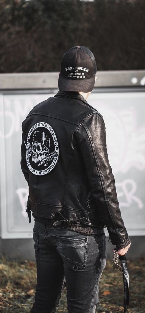 Biker Bandanas, Biker Hoodie, Biker Clothing, Bobber Motorcycles, Biker Fashion, Bmw Concept, Classic Harley Davidson, Custom Bobber, Estilo Indie