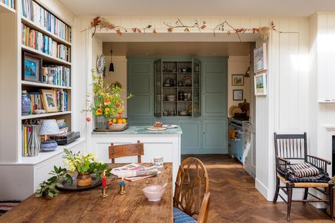 How a 1930s ex-council house became a joyful family home 1930s House Interior Original, 1930 House Renovation, 1930s House Interior, 1930s Home, Modest Home, Modest Aesthetic, Drawing Room Furniture, Council House, Cottage Decor Farmhouse