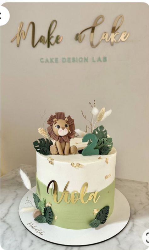 Safari Cake Birthday, Safari Cake Ideas, Leo Cake, Lion Birthday Cake, Birthday Cake Roses, Jungle Theme Cakes, Safari Cake, 5th Birthday Cake, Baby First Birthday Cake