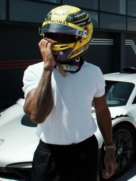 Lewis Hamilton Natural Hair, Lewis Hamilton Shirtless F1, Dating Lewis Hamilton Aesthetic, Lewis Hamilton Hands, Lewis Hamilton Photoshoot, Lewis Hamilton Back, Lewis Hamilton Champion, Lewis Hamilton Pfp, Lewis Hamilton Helmet