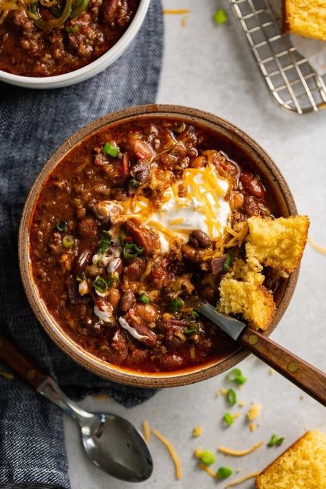 Best Chili Recipe Chili Recipe With Maple Syrup, Chilli With Cocoa Powder, Chili With Cocoa Powder, Chili With Cocoa, Chili Recipe Ground Beef, Thick Chili Recipe, 3 Bean Chili Recipe, Shredded Beef Chili, Cowboy Chili Recipe