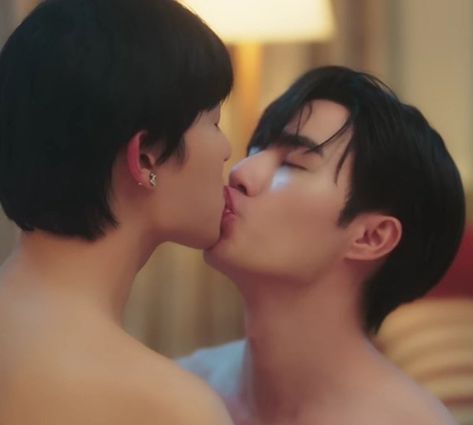 Kiss Your Boyfriend, Cutie Pie The Series, Kim Ryeowook, How To Kiss, Best Boyfriend Ever, Just Friends Quotes, Thai Series, Couple Poses Reference