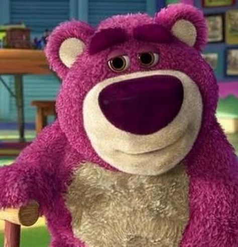 A quien más temo, después de Barney, obviamente. Lotso Toy Story, Story Icon, Cricut Design Studio, Evil Villains, Teddy Bear Pictures, Wallpaper Disney, Pink Teddy Bear, Wallpaper Iphone Cute, Toy Story