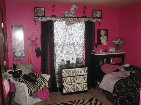 Trashy Y2k Room Decor, Trashy Room, Trashy Y2k Room, 2010 Room, Mcbling Room, Pink Zebra Rooms, 2000s Room Decor, Zebra Print Rooms, 2000s Bedroom