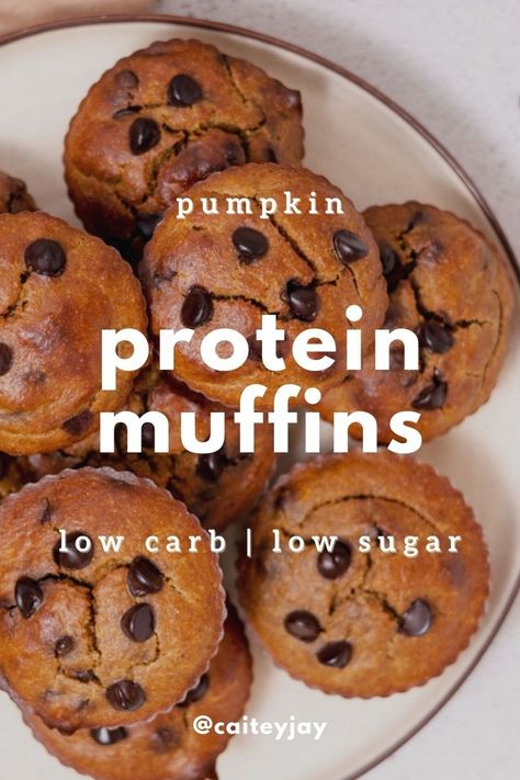 Pumpkin Protein Muffins Low Carb, Pumpkin Protein Muffins Almond Flour, Low Carb Low Calorie Muffins, Protein Muffins With Almond Flour, Healthy Pumpkin Muffins Almond Flour, Pumpkin Muffins Protein, High Protein Pumpkin Muffins, Low Calorie Pumpkin Muffins, Protein Muffins Low Carb