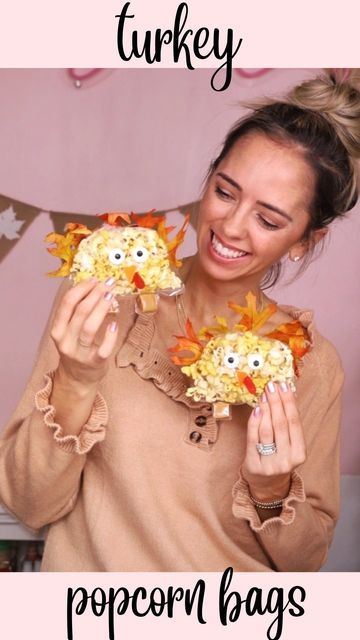 sweet confetti | easy dessert + holiday ideas on Instagram: "follow @sweetconfetti_ for more easy + fun holiday ideas!🍁 turkey popcorn bags 🦃 I was so excited when I tried this idea + they came out even cuter than I imagined! this would be adorable to have at your thanksgiving dessert table or even a cute little craft for the kids to make - here’s what you need! 🍁 cellophane bags 🍁 popcorn 🍁 large craft eyeballs 🍁 yellow felt 🍁 red gummy worm piece 🍁 faux leaves 🍁 caramel squares I ail Popcorn Turkey, Thanksgiving Dessert Table, Caramel Squares, Dessert Holiday, Gummy Worm, Thanksgiving Desserts Table, Popcorn Bags, Faux Leaf, Gummy Worms