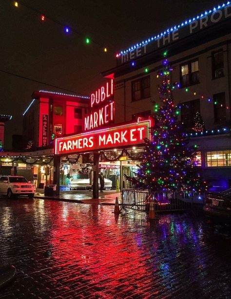 Seattle Christmas Aesthetic, Seattle Night Aesthetic, Pics For Album Covers, Christmas In Seattle, Seattle Pike Place Market, Seattle Life, Seattle Pike Place, Today Tonight Tomorrow, Seattle Christmas