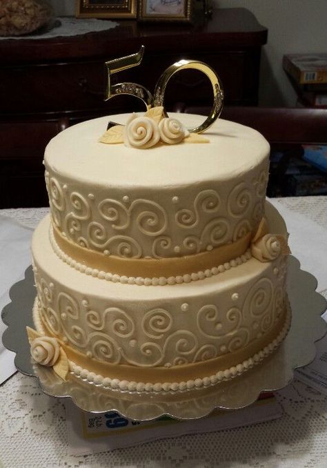 Ideas For 50th Wedding Anniversary, 50th Wedding Anniversary Party Ideas, Wedding Anniversary Party Ideas, Golden Anniversary Cake, Anniversary Party Ideas, Golden Wedding Cake, Golden Wedding Anniversary Cake, Anniversary 50th, 50th Wedding Anniversary Cakes