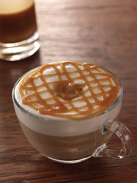 caramel coffee Caramel Cappuccino, Macchiato Recipe, Folgers Coffee, Coffee History, Caramel Latte, Caramel Coffee, Caramel Macchiato, Coffee Drink Recipes, Coffee Type