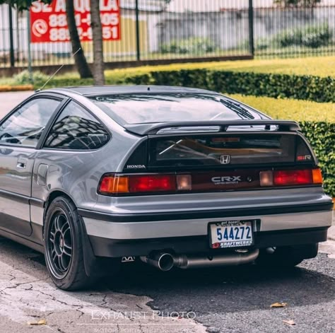 Honda Crx Jdm, Honda Old Car, Honda Civic Aesthetic, Old Jdm Cars, 90s Honda, Crx Honda, 2000s Cars, Crx Si, Honda Crx